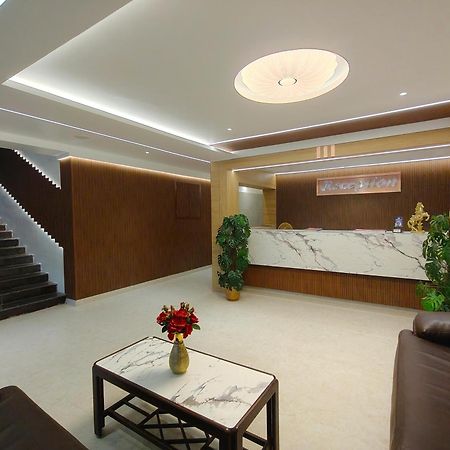 Hotel Seagate Веланканни Экстерьер фото