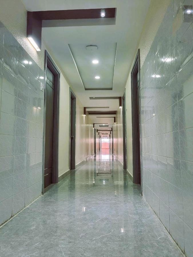 Hotel Seagate Веланканни Экстерьер фото